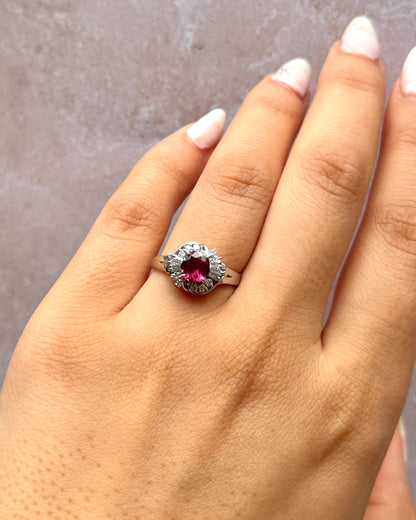 Bague Marguerite Rubis 0.81 carat &amp; Diamants 0.24 carat "Sirine"