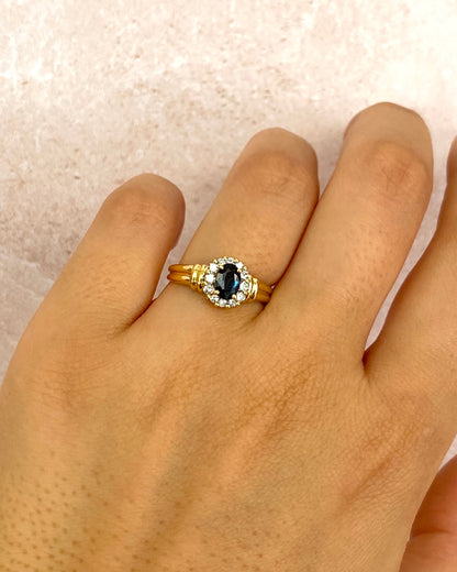 Marguerite Ring Sapphire 0.50 carat &amp; Diamonds 0.30 carat "Lynn"
