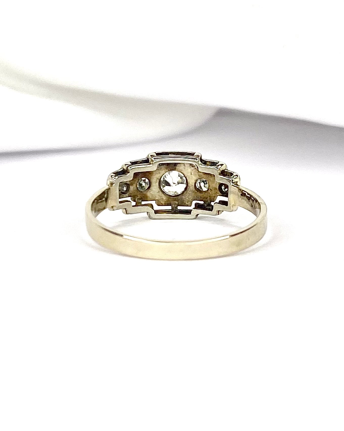 Art Deco Diamond Ring 0.32 carat "Alina"