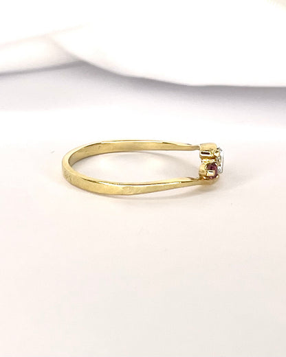 Anillo Trilogía Diamante y Rubí "Roxane"