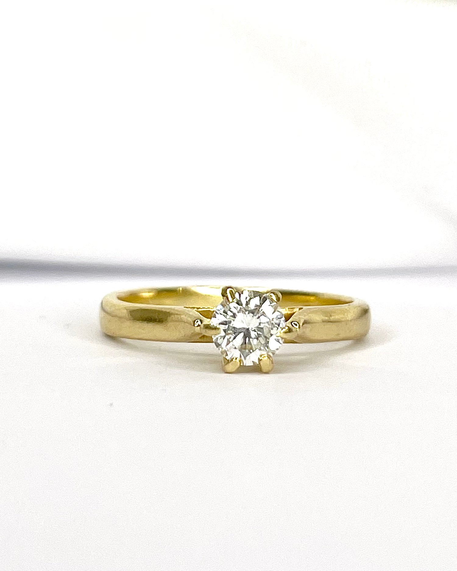 Anillo solitario de diamante 0,44 quilates "Billie"