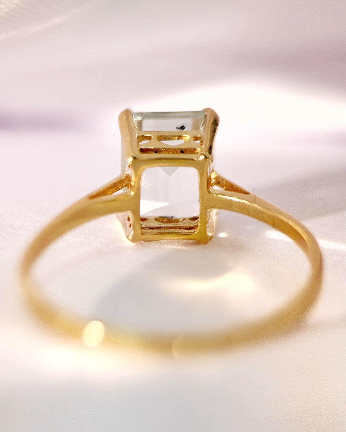 2.20-carat Aquamarine Solitaire Ring "Odille"