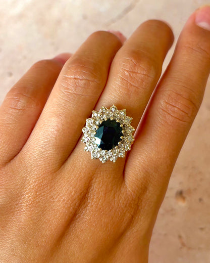 Anillo Marguerite Zafiro 2.85 quilates y Diamantes 0.32 quilates "Albane"