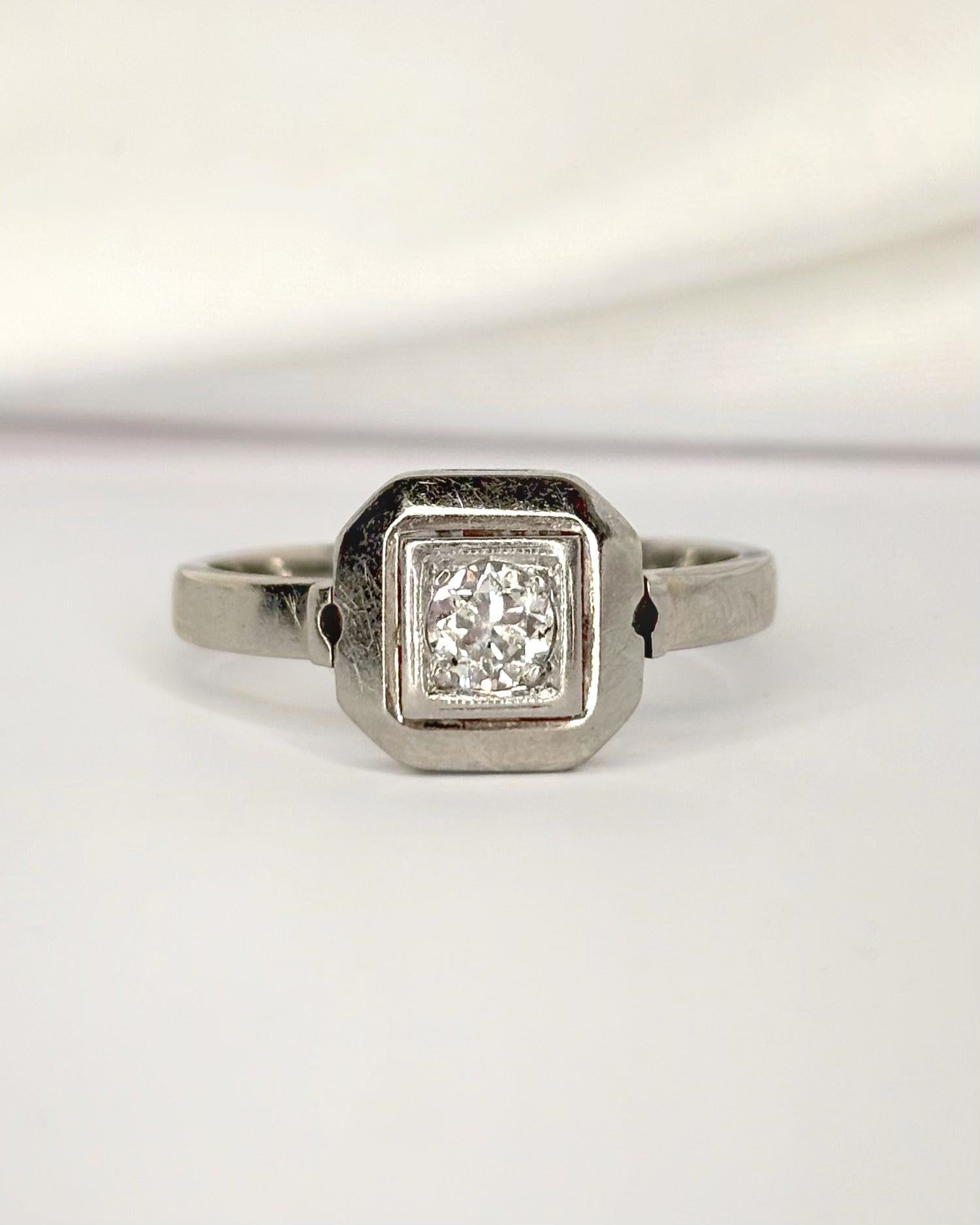 Anillo Art Déco con diamante de 0,22 quilates "Enera"