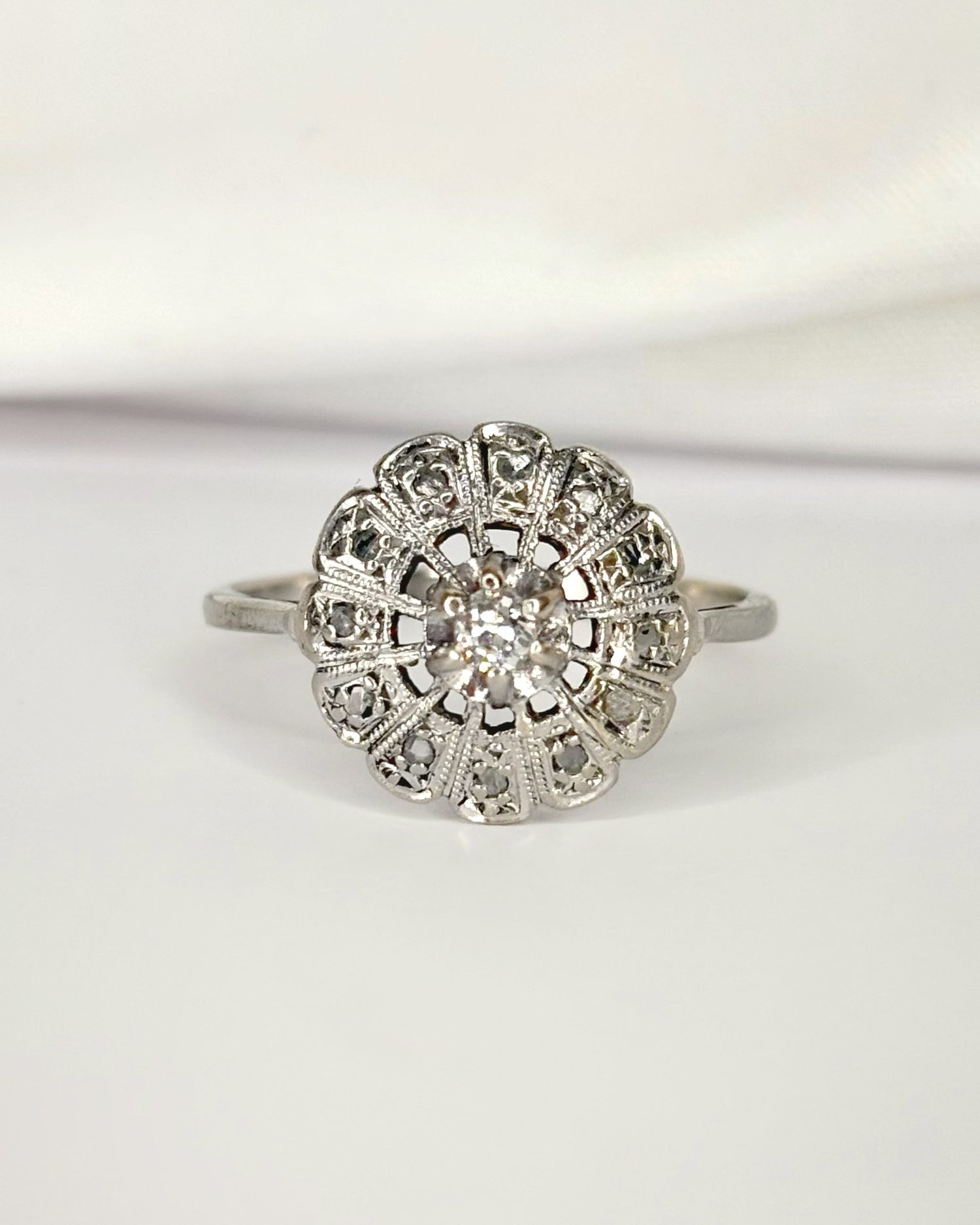 Bague Marguerite Art-Déco Diamants "Noelle"