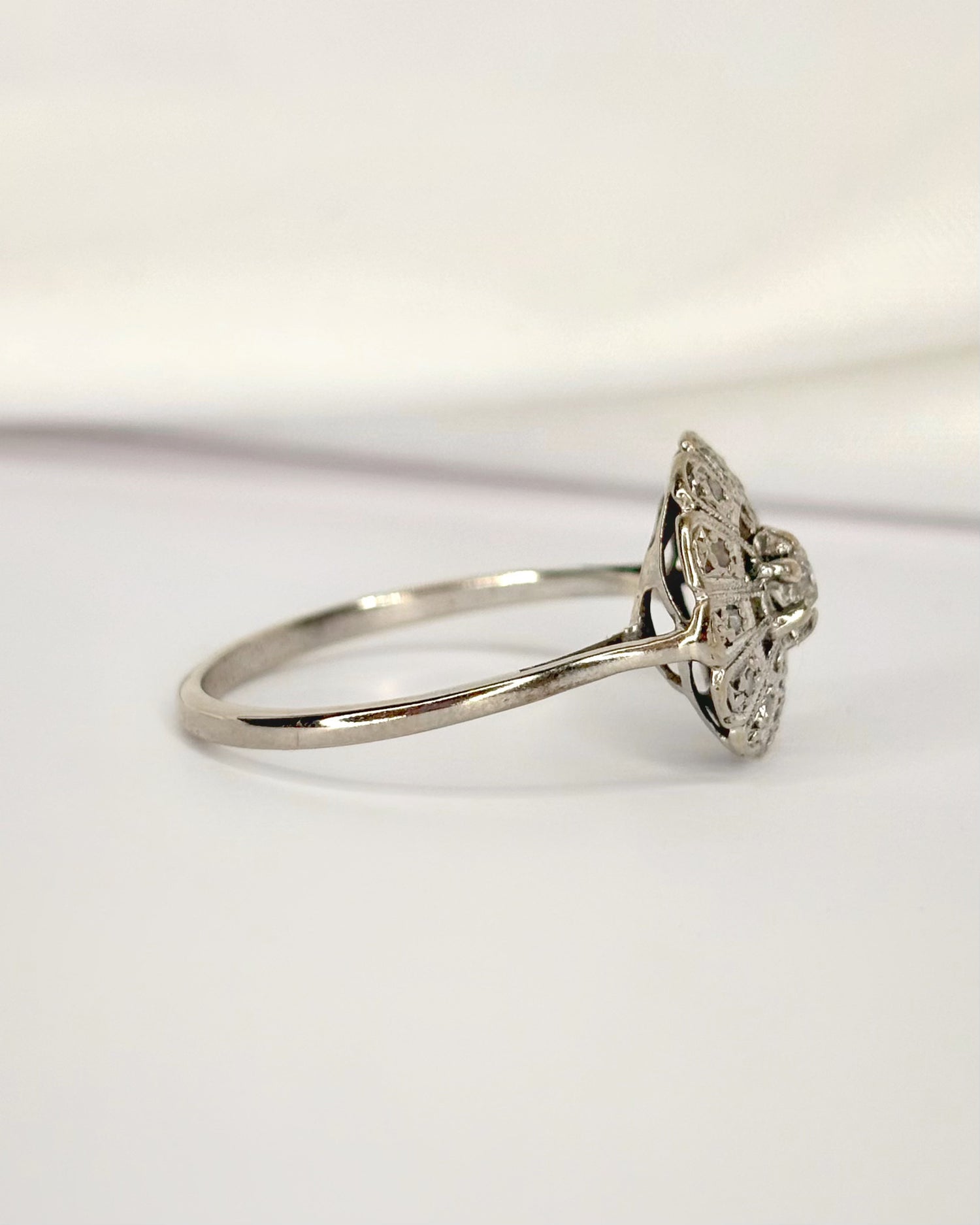Bague Marguerite Art-Déco Diamants "Noelle"