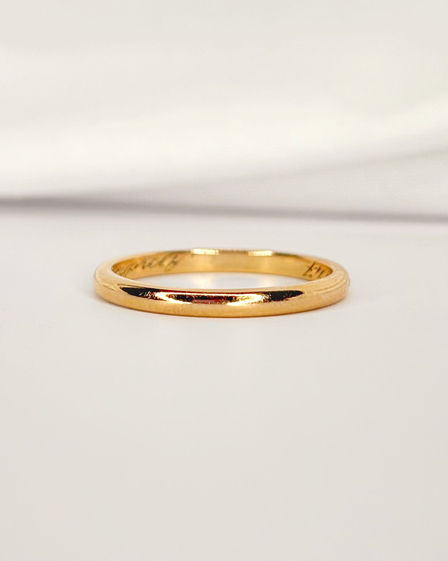 18-carat Yellow Gold Wedding Band 1.8 mm "Aloys"