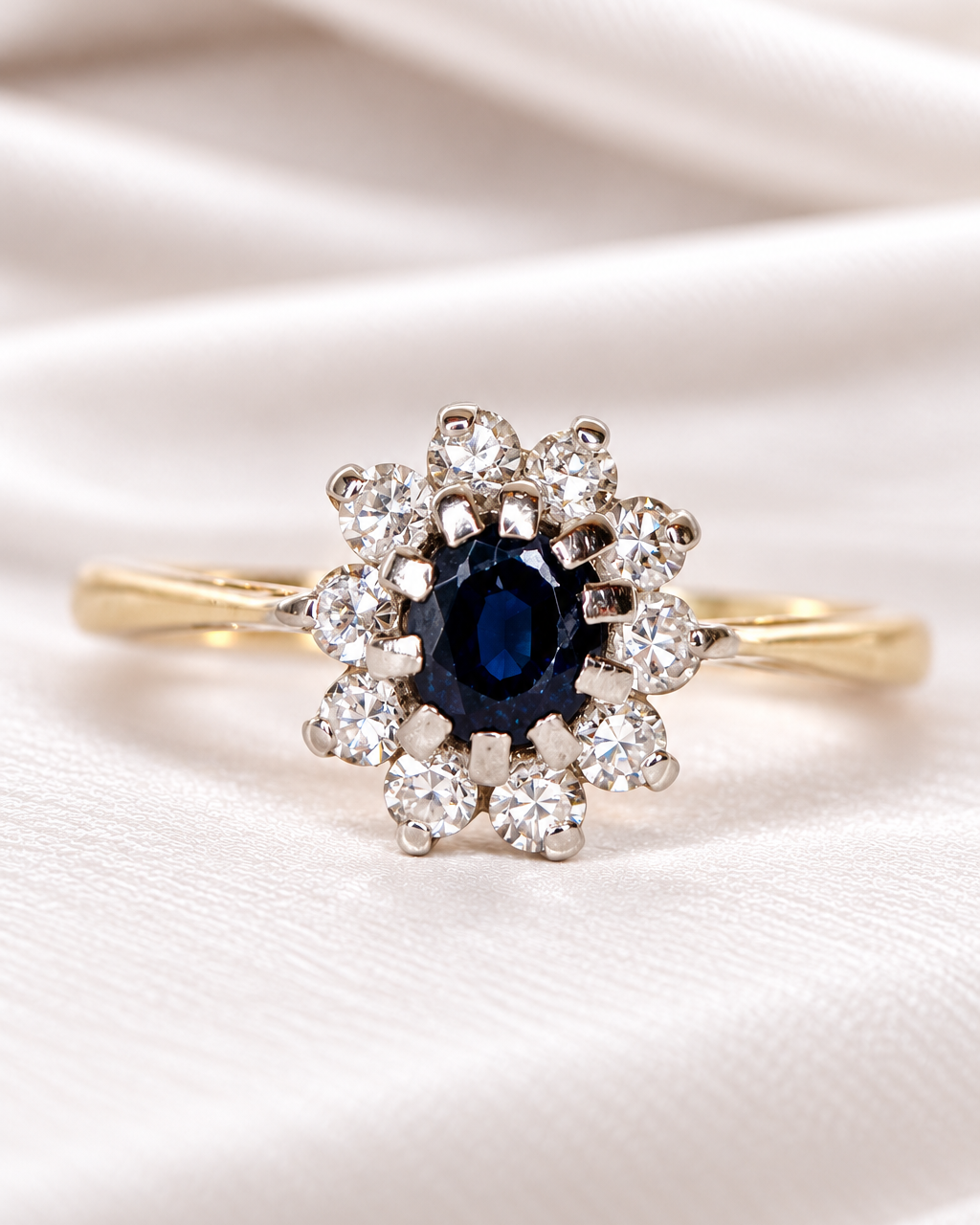 Bague Marguerite Saphir 0.57 carat &amp; Diamants "Margaux"