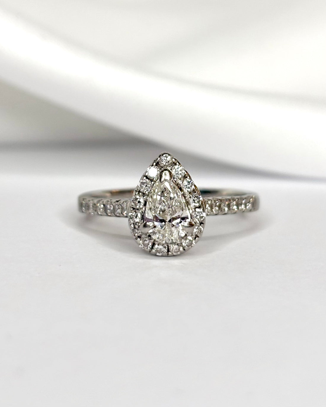 Bague Solitaire Diamants 0.77 carat "Aline"