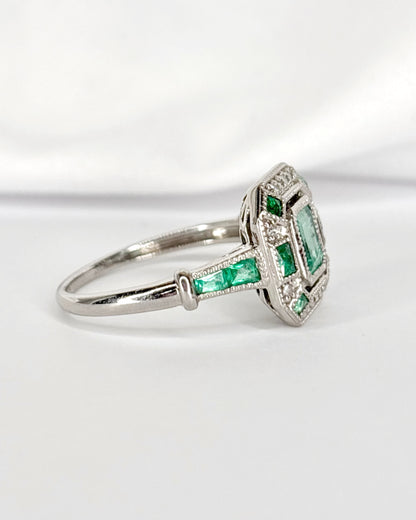 Art Deco Style Ring with Colombian Emeralds &amp; Diamonds "Paola"