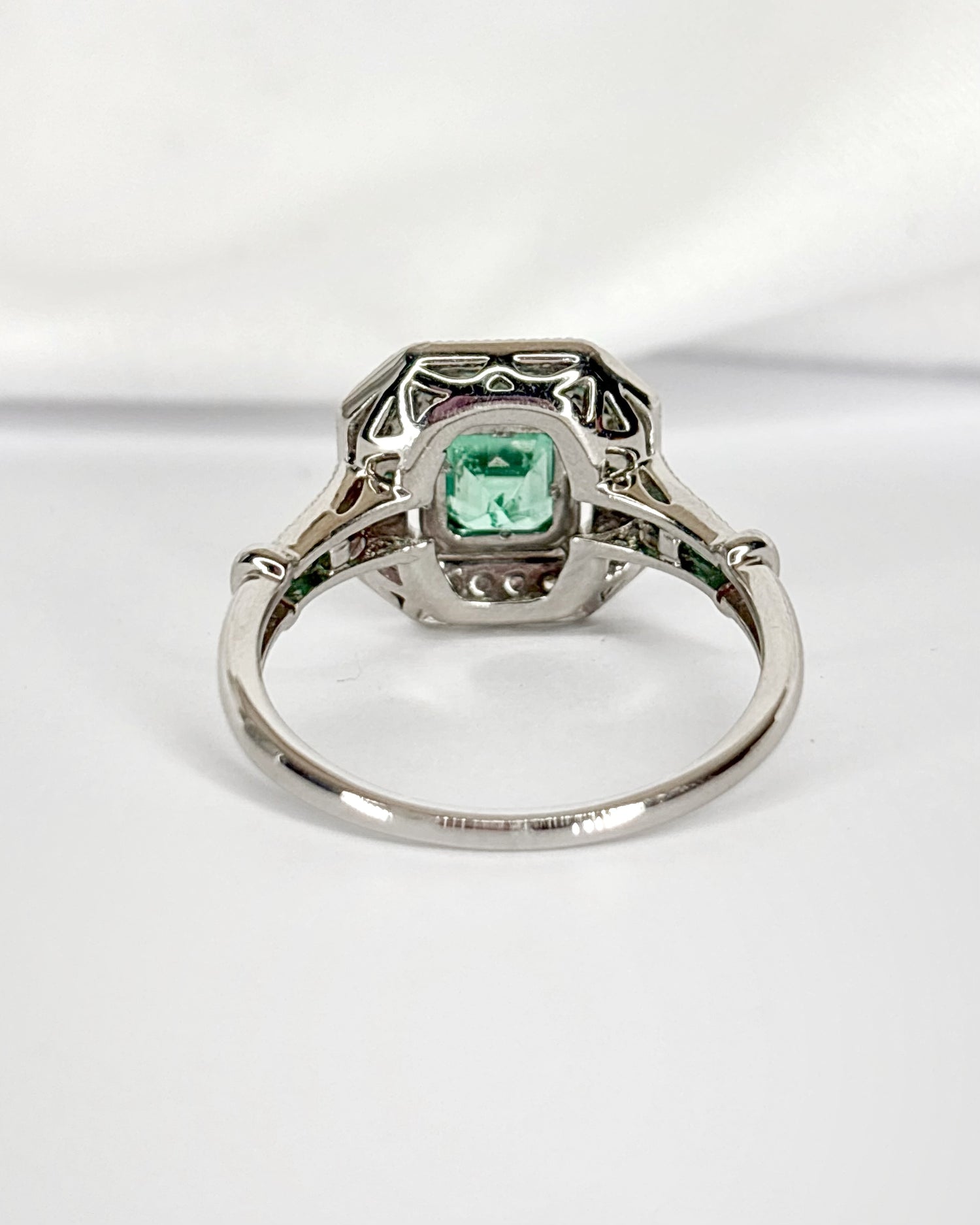 Art Deco Style Ring with Colombian Emeralds &amp; Diamonds "Paola"