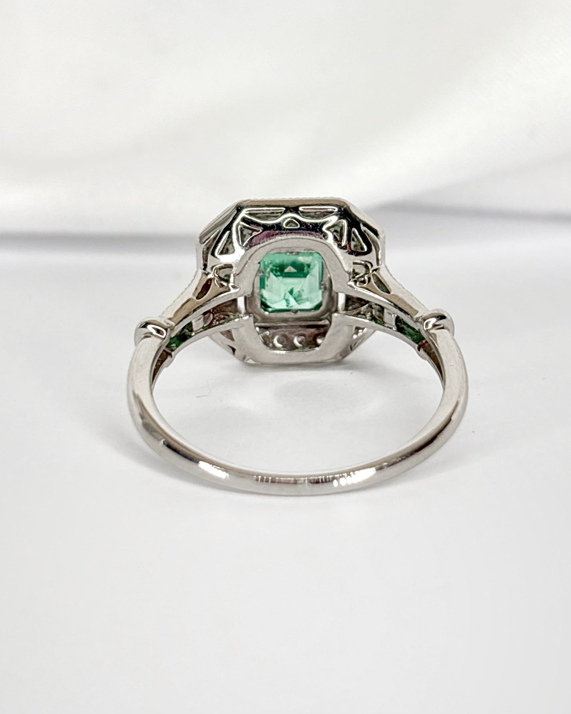 Art Deco Style Ring with Colombian Emeralds &amp; Diamonds "Paola"