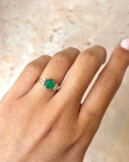 Bague Trilogie Émeraude 0.80 carat &amp; Diamants 0.24 carat "Carolina"