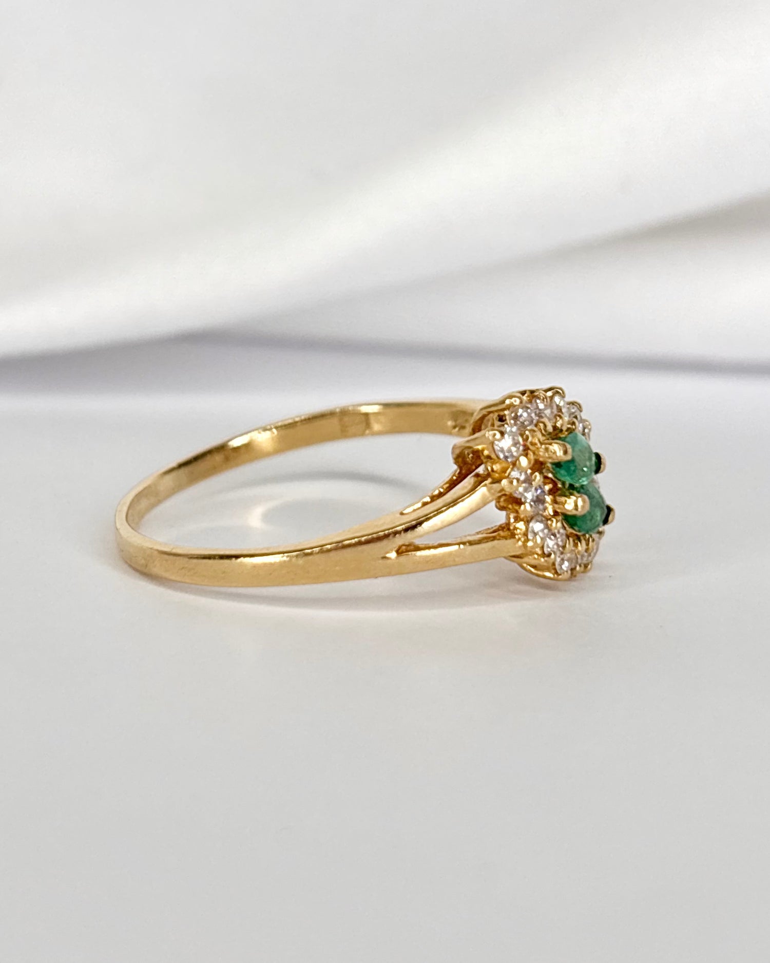 Bague Toi &amp; Moi Émeraudes Marquise &amp; Diamants 0.32 carat "Coline"