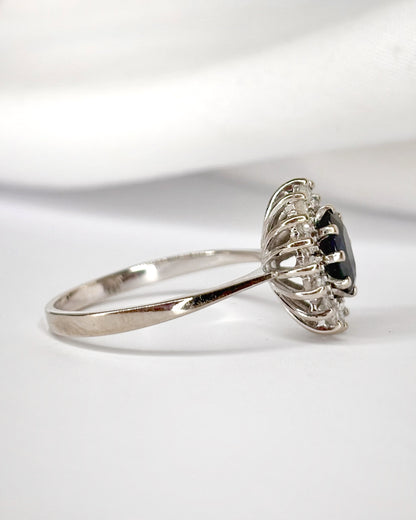 Anillo Marguerite Zafiro 0,90 quilates y Diamantes 0,32 quilates "Thaïs"