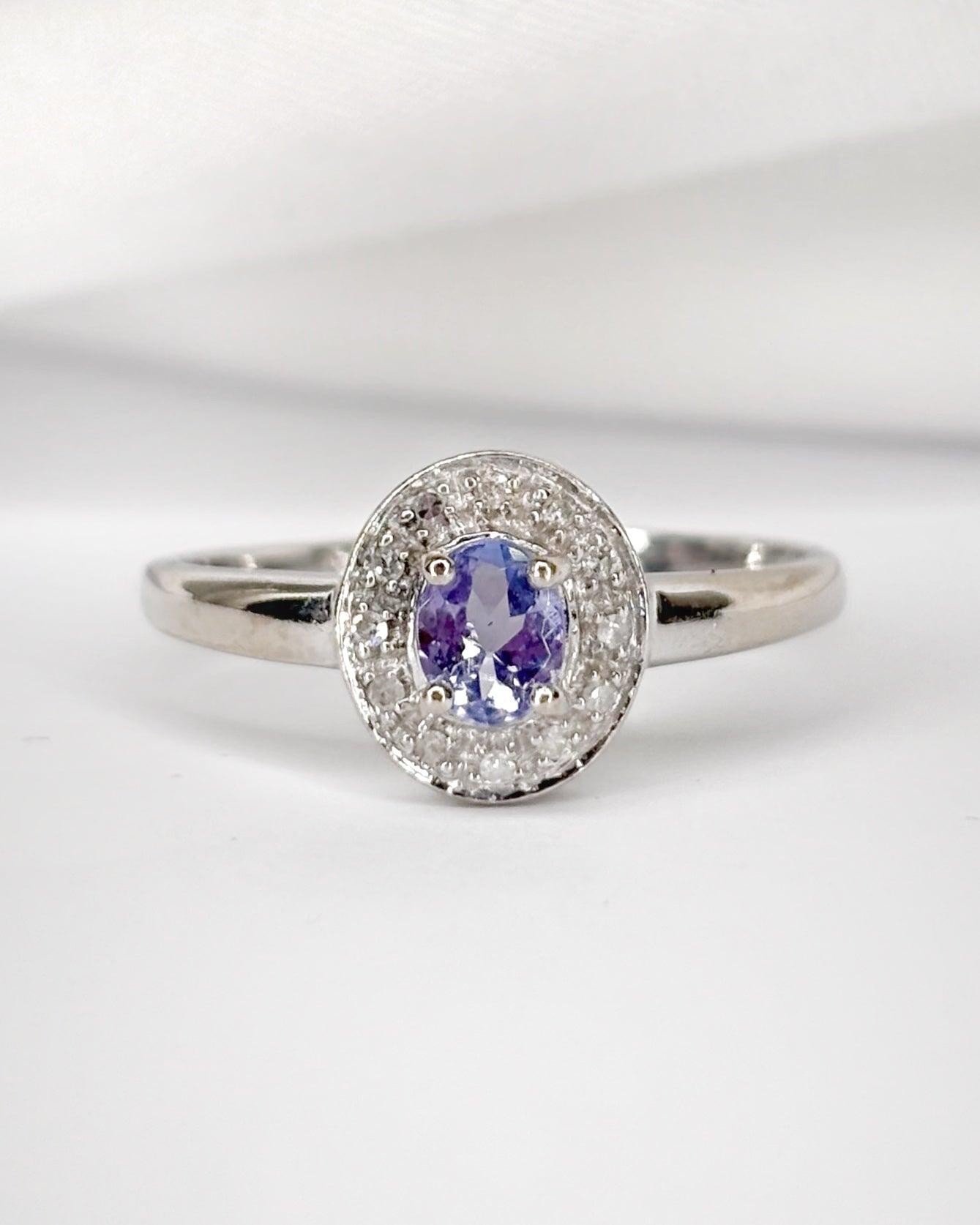 Anillo Marguerite Tanzanita y Diamante "Louna"