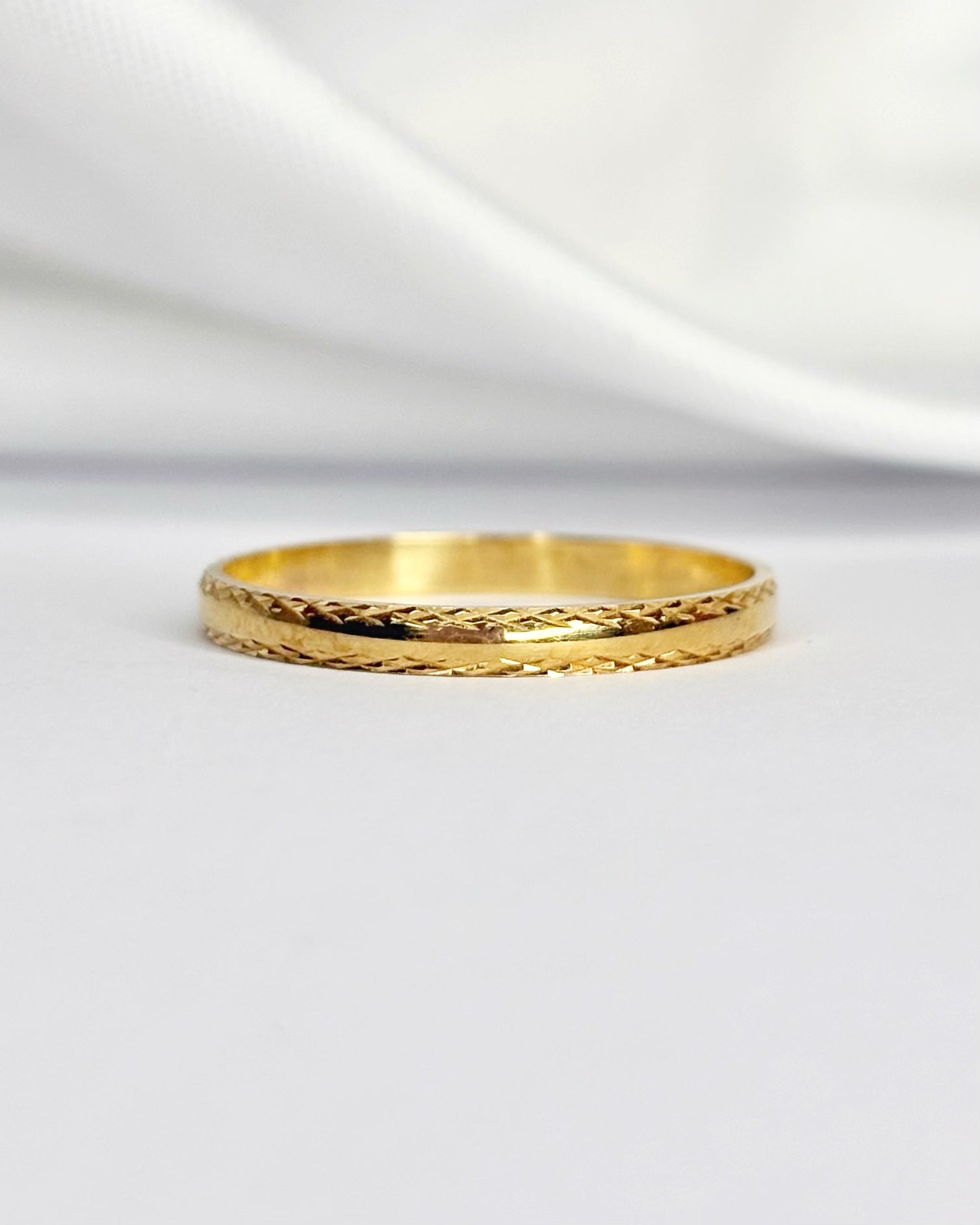 Bague Alliance Or Jaune 18 carats "Babylon"