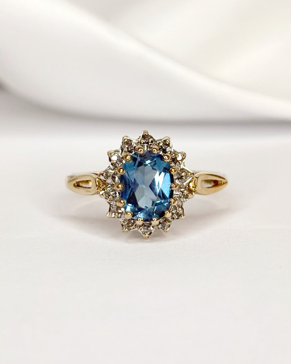 Bague Marguerite Topaze 1.95 carat &amp; Diamants "Calista"