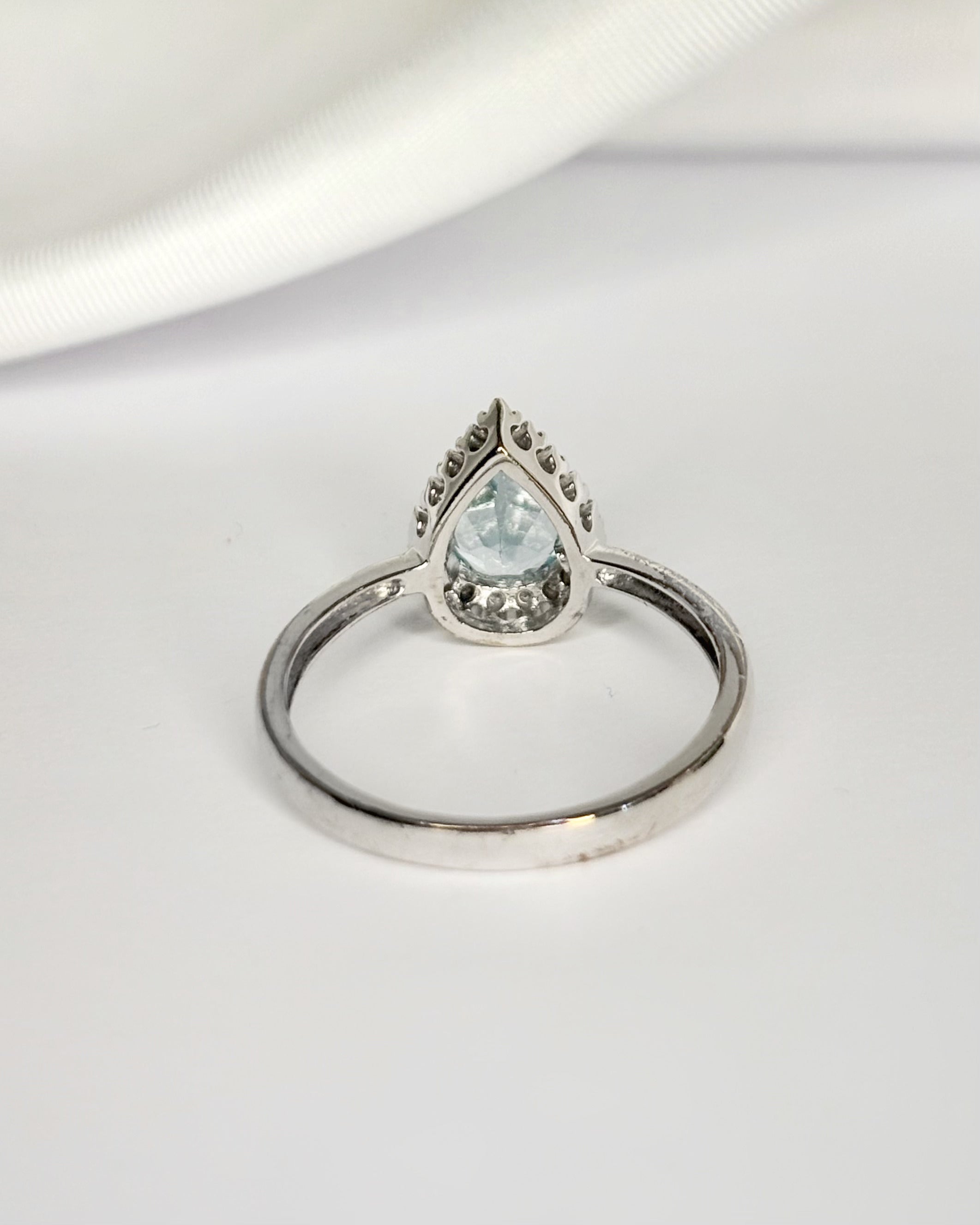 Bague Solitaire Topaze 1.50 carat &amp; Diamants "Romy"