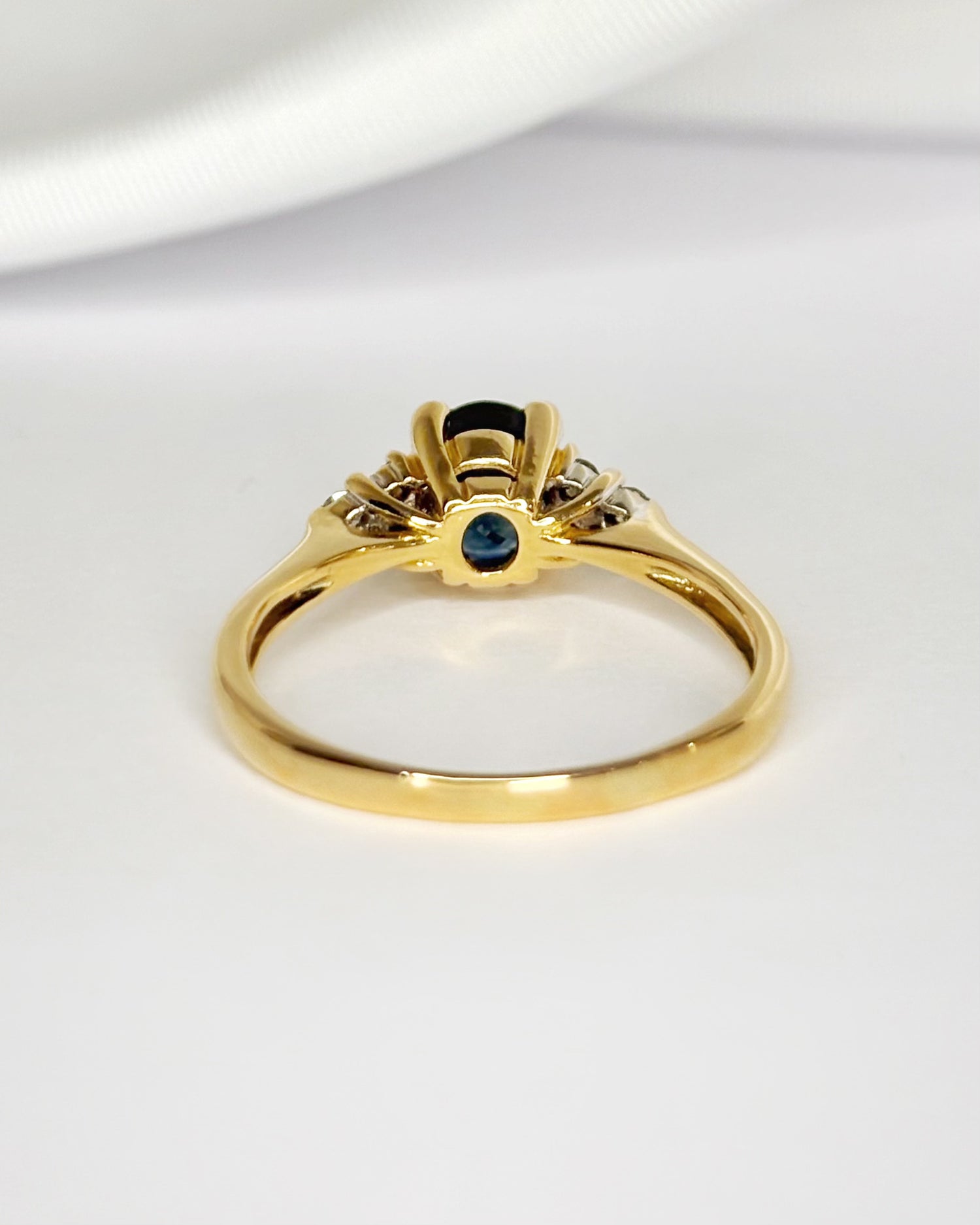 Bague Trilogie Saphir 1.20 carat &amp; Diamants "Laurette"