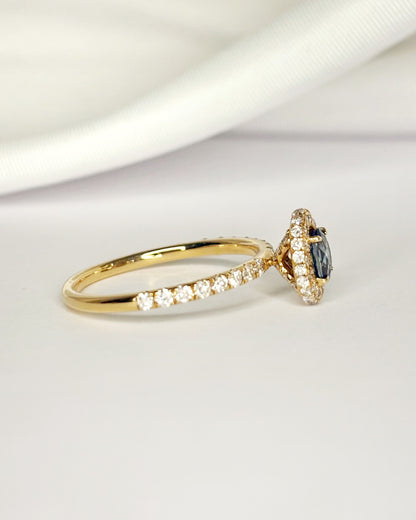 Bague Solitaire Saphir 0.40 carat &amp; Diamants 0.64 carat "Magda"