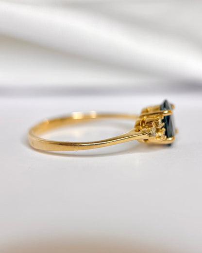 Bague Trilogie Saphir 0.85 carat &amp; Diamants "Mystie"