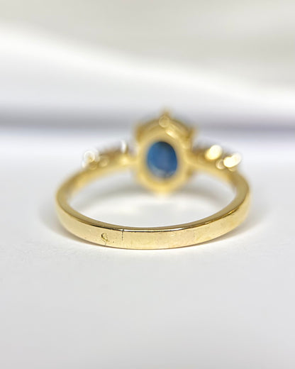 Bague Trilogie Saphir 1.70 carat &amp; Diamants 0.32 carat "Clarance"