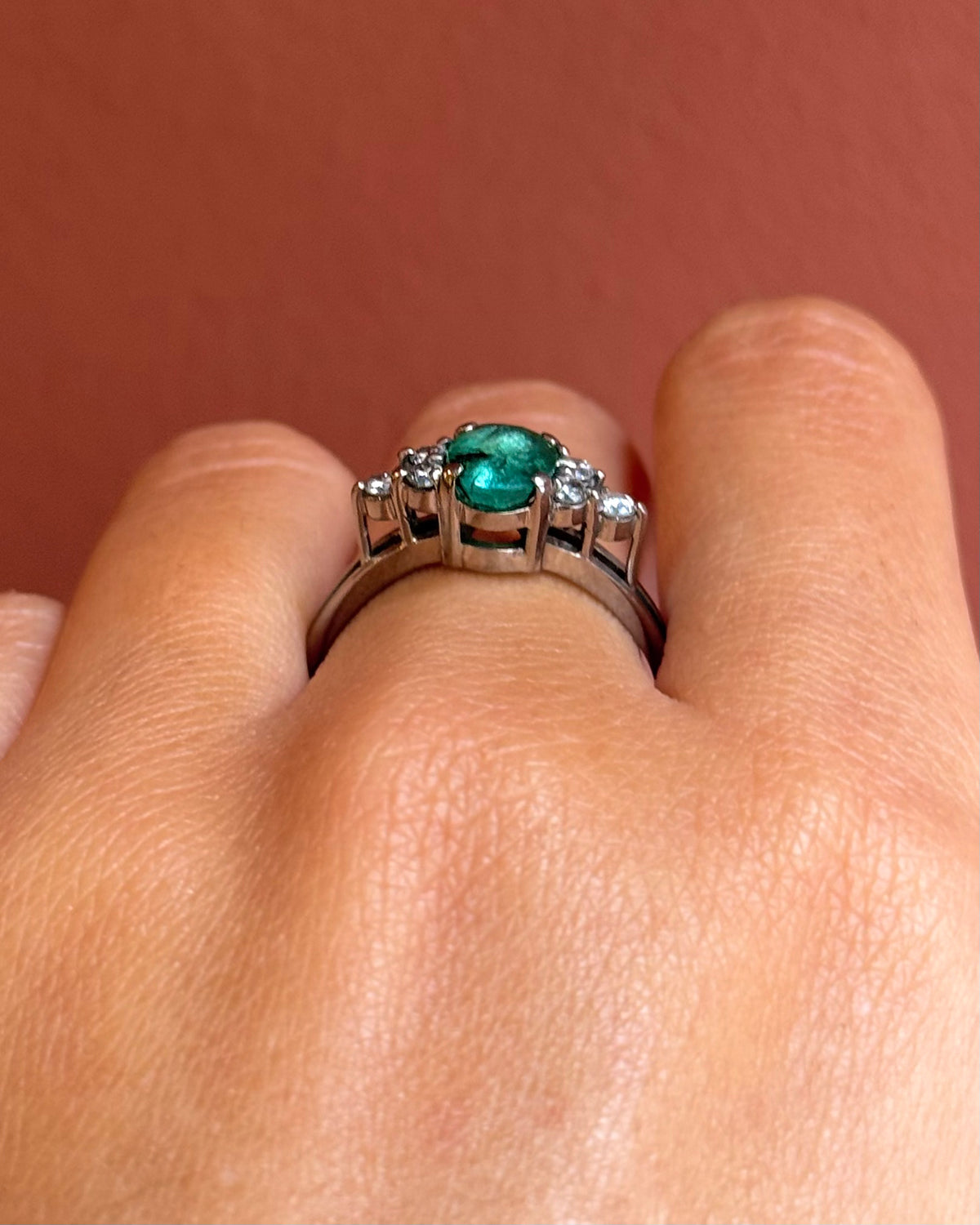 Emerald Trilogy Ring 1 carat &amp; Diamonds "Tristane"