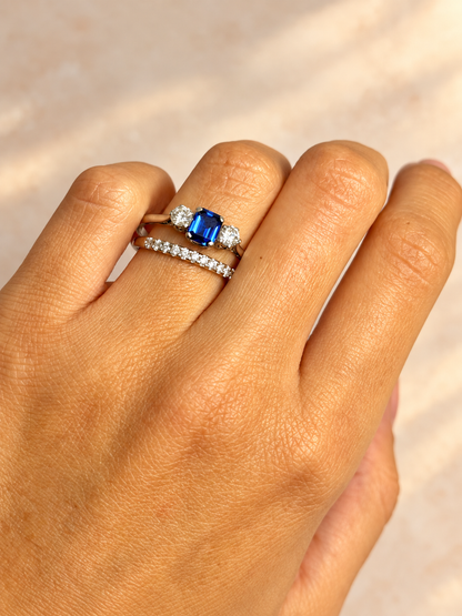 Bague Trilogie Saphir 0.85 carat &amp; Diamants 0.40 carat "Isabella"