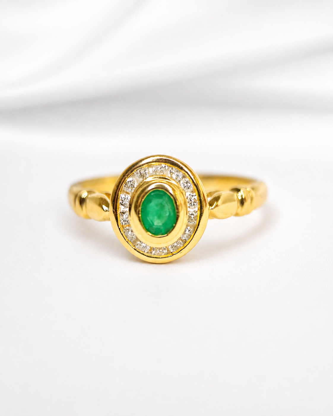Art Deco Style Emerald 0.70 Carat &amp; Diamond Ring "Célia"