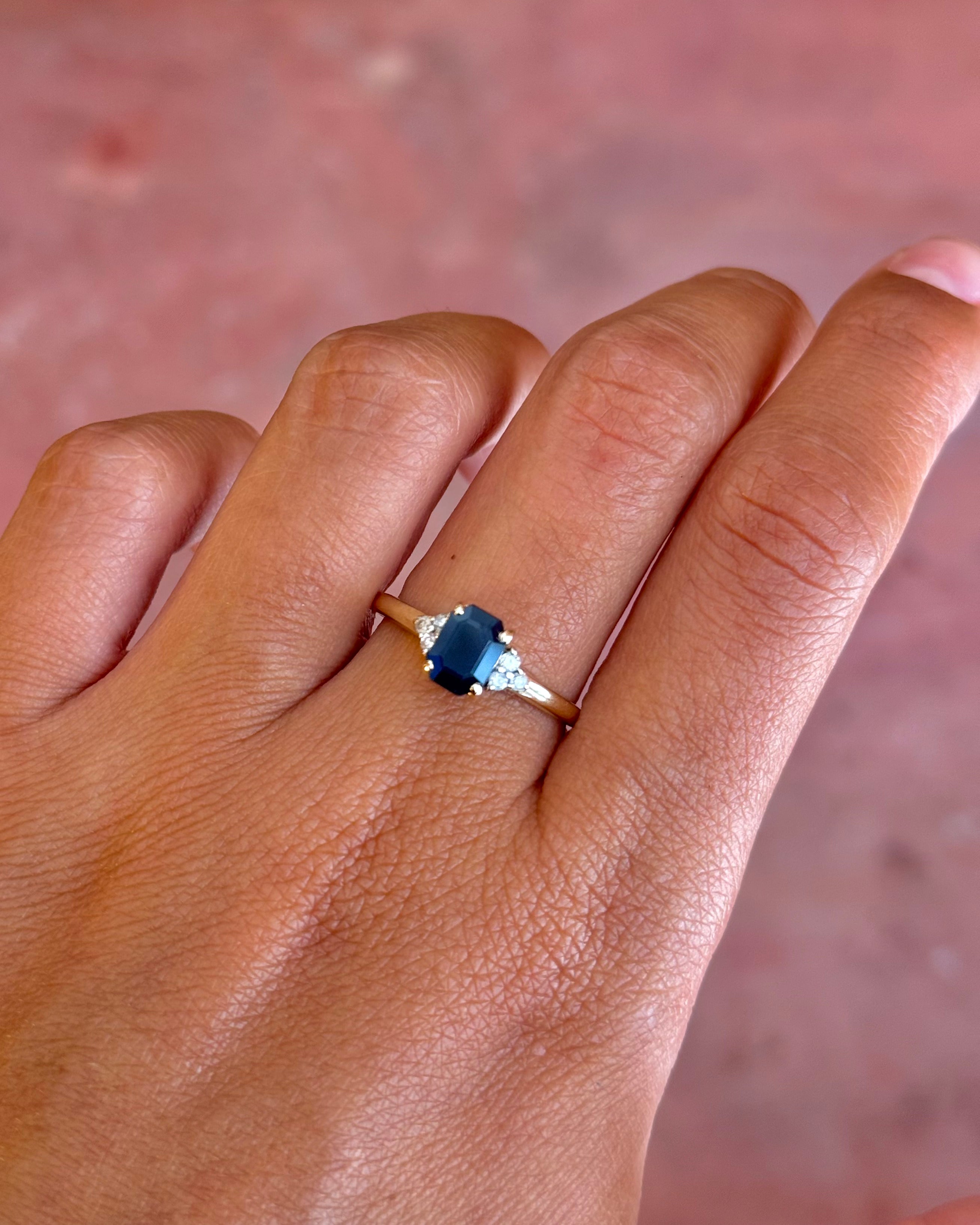 1.20-carat Chatoyant Sapphire &amp; Diamond Trilogy Ring "Louanne"