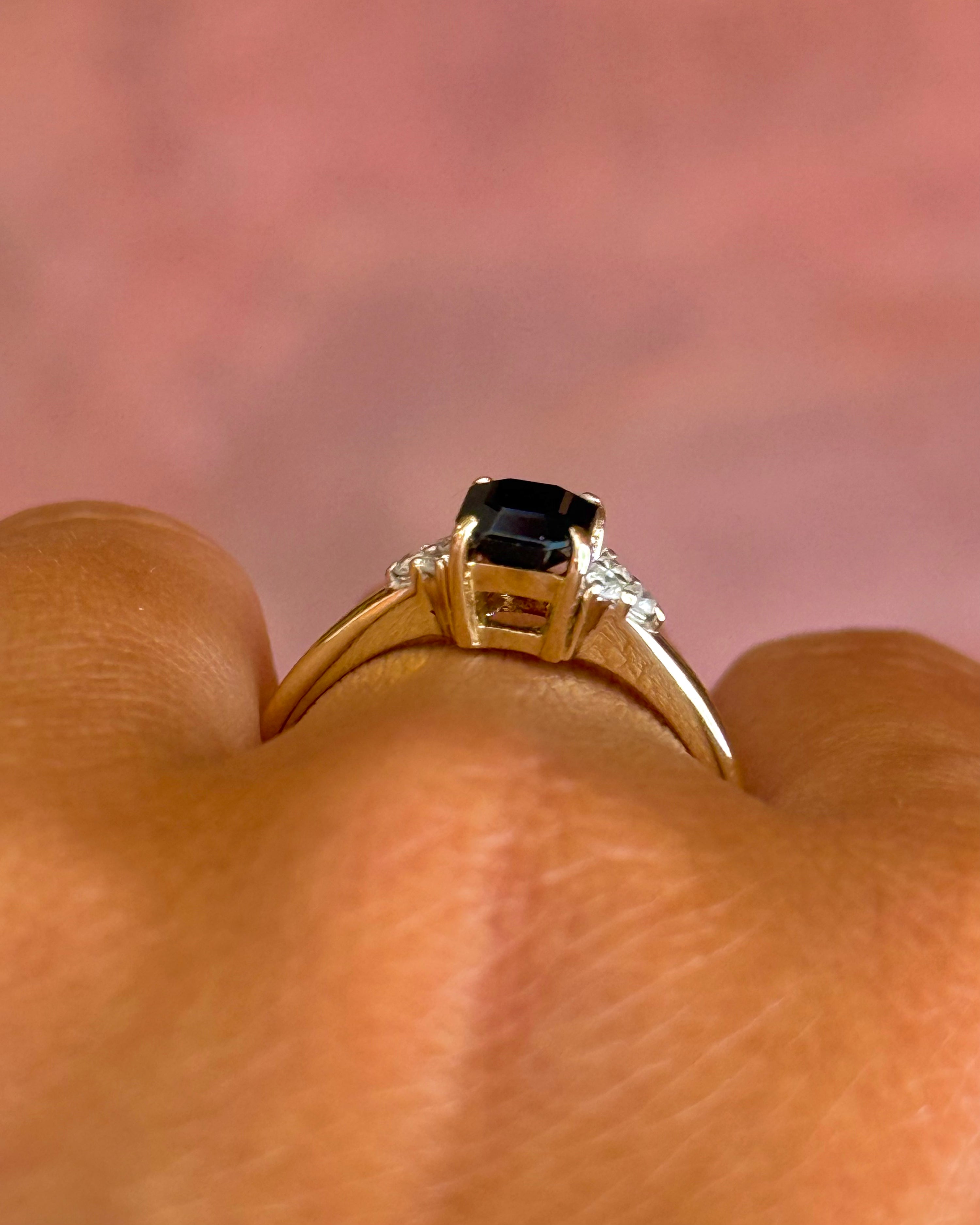 1.20-carat Chatoyant Sapphire &amp; Diamond Trilogy Ring "Louanne"