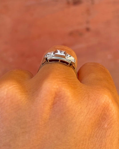 Art Deco Diamond Ring "Lucile"