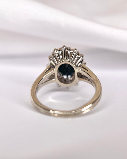 Anillo Margarita de zafiro de 2.50 quilates y diamantes de 0.98 quilates, 6,83 g «Jessica»