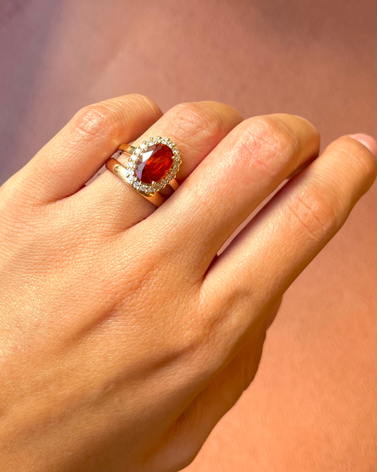 Bague Marguerite Saphir Orange 3.25 carats &amp; Diamants 0.27 carat 4,14g "Elise"