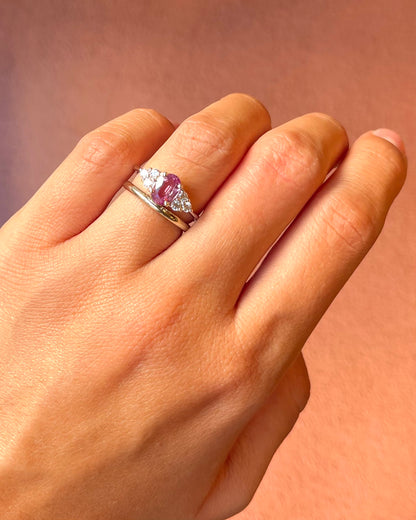 Bague Trilogie Saphir Rose 0.99 carat &amp; Diamants 0.30 carat "Rosalia"