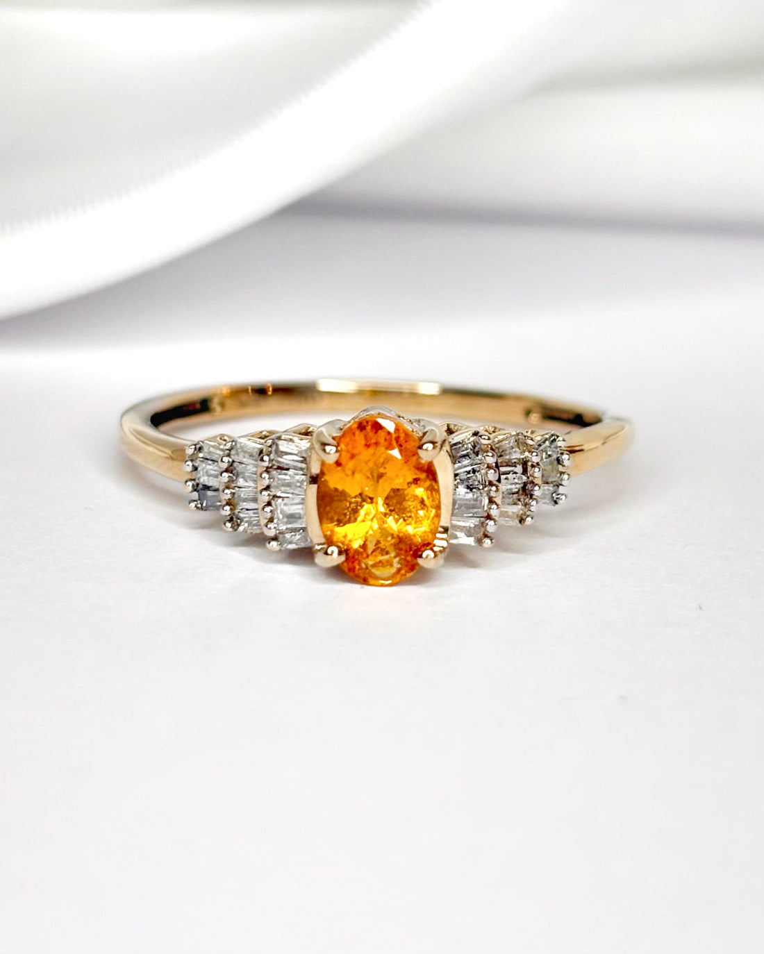 Bague Rivière Grenat Spessartite 1.10 carat &amp; Diamants 0.25 carat "Loïs"