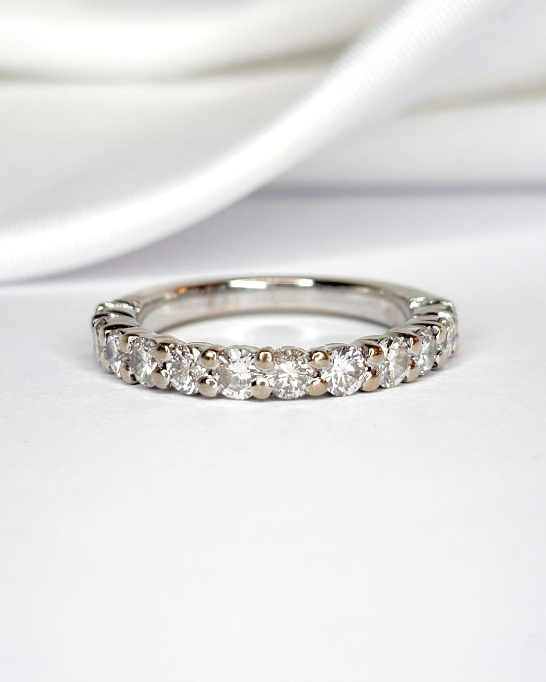 Demi-Alliance Diamants 1.20 carat  "Zahia"