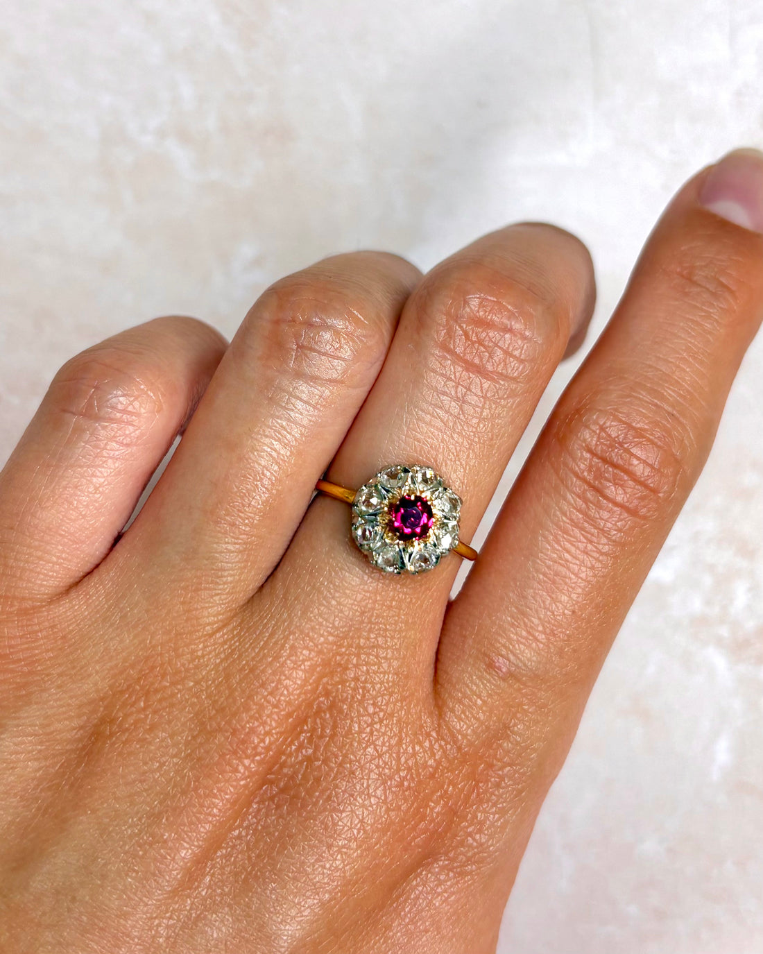 Bague Marguerite Rubis 0.45 carat &amp; Diamants 0.30 carat "Anais"