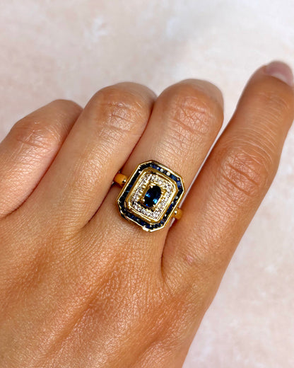 Bague Style Art-Déco Saphir 0.97 carat, Diamants &amp; Or 4,1g "Abigaelle"