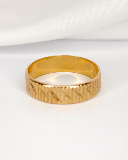 Bague Alliance Jonc Or Jaune 18 carats 5.9 mm "Tia"