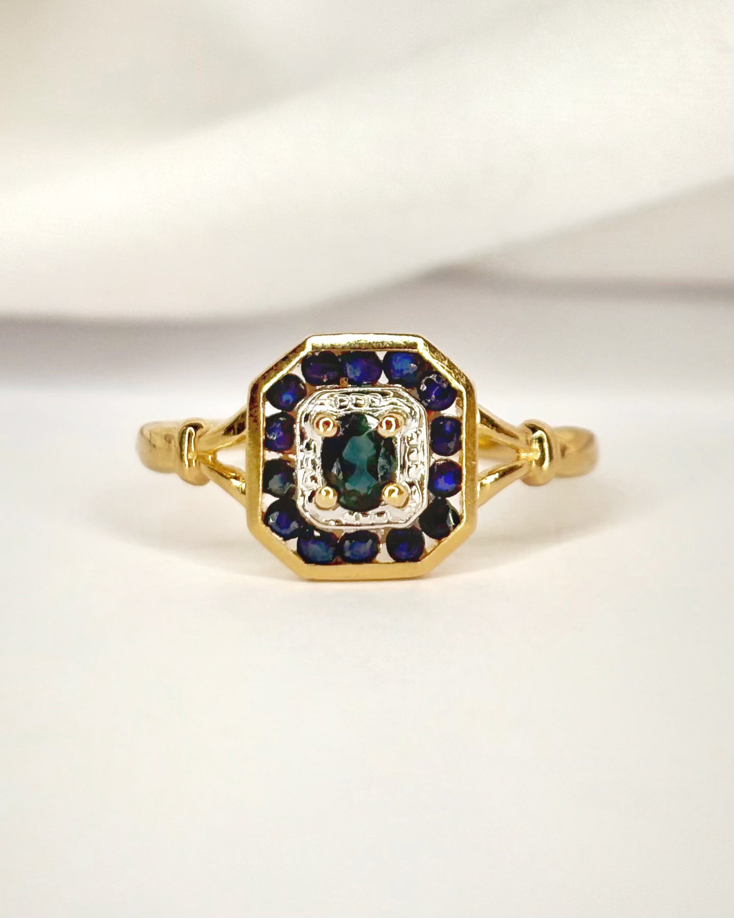 Bague Style Art-Déco Saphirs 0.57 carat "Annaelle"