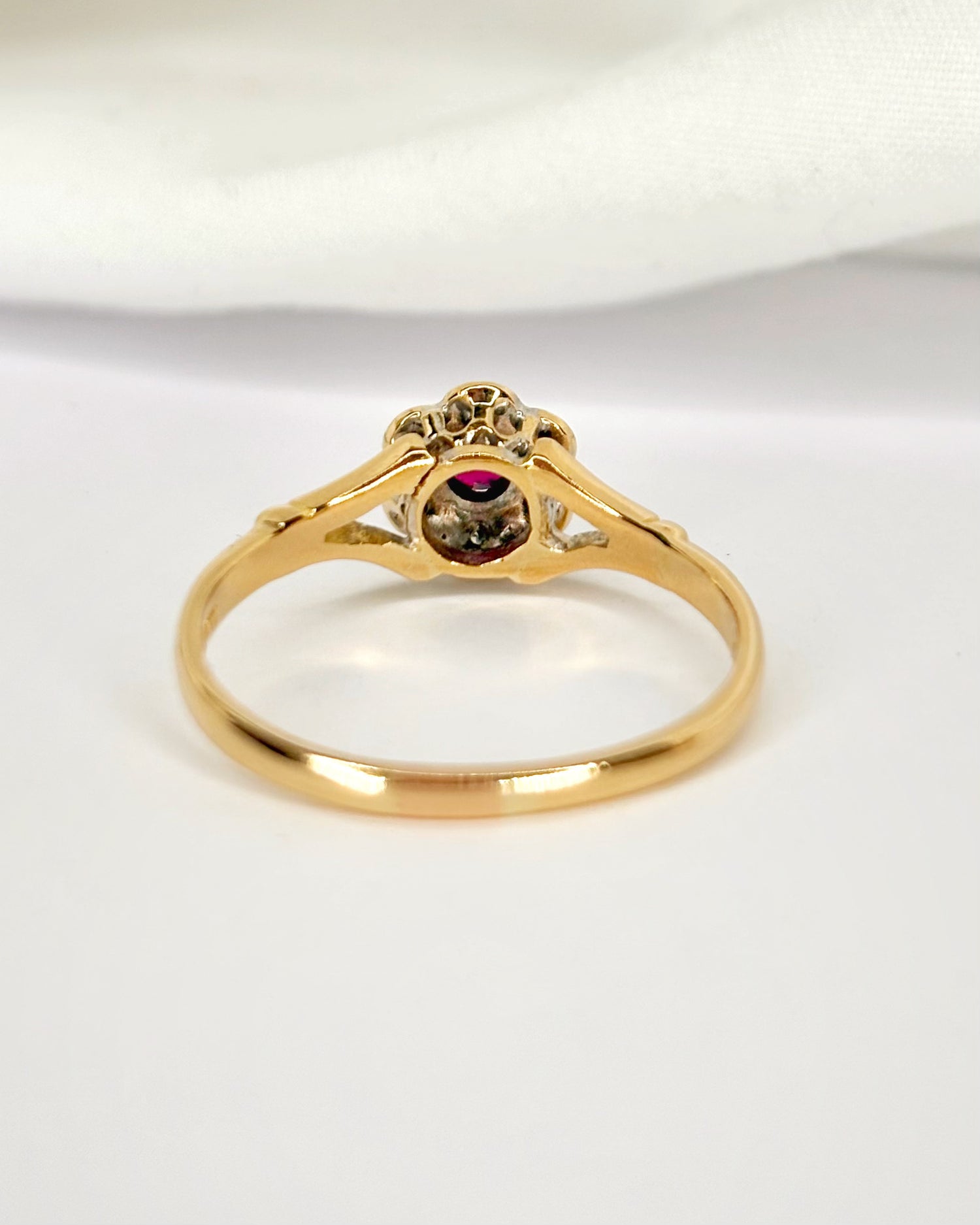 Marguerite Ruby &amp; Diamond Ring "Monica"