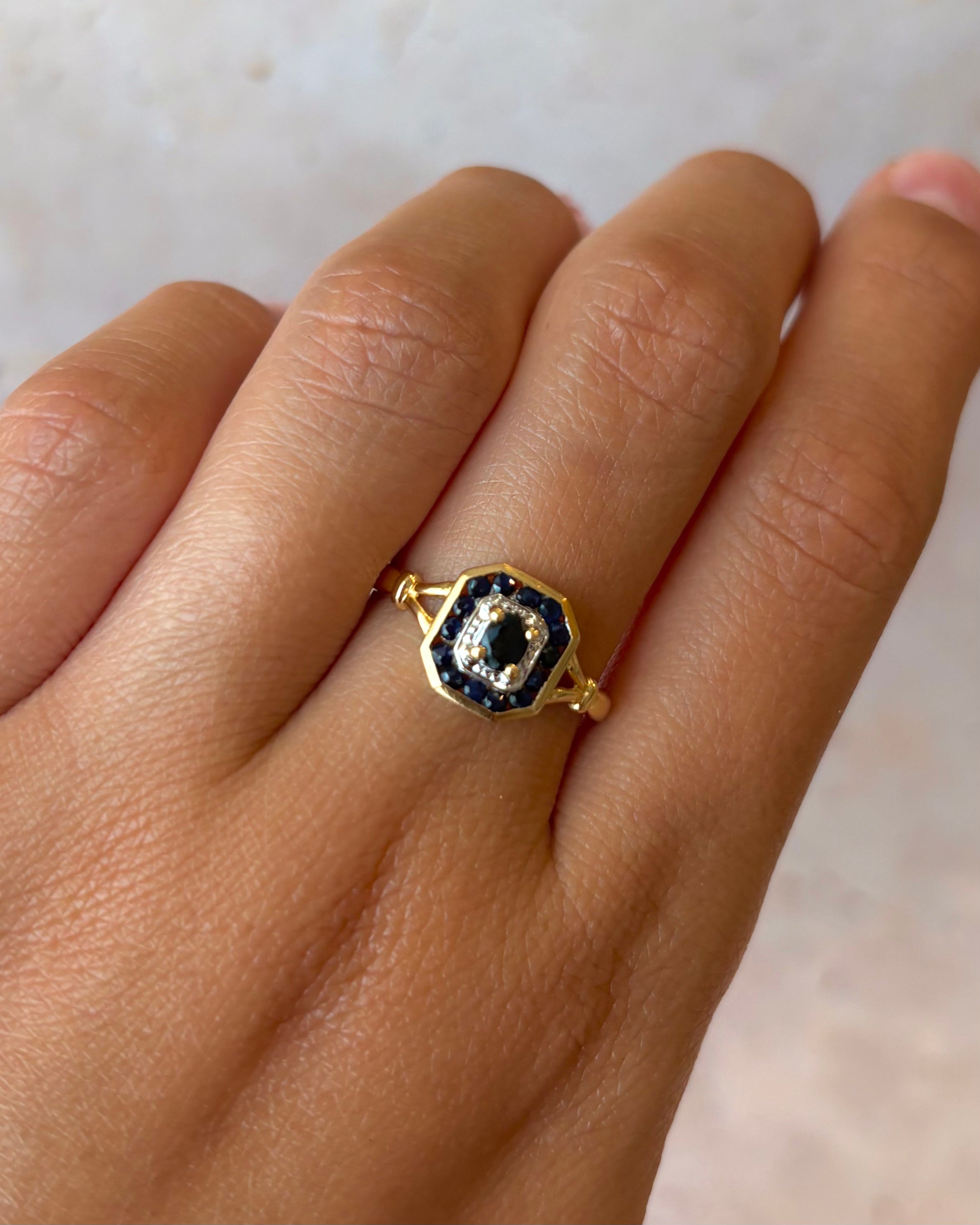 Bague Style Art-Déco Saphirs 0.57 carat "Annaelle"