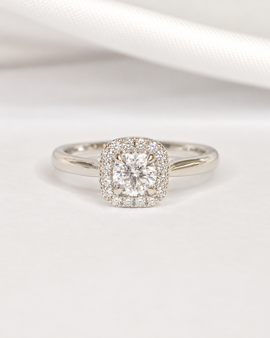 Anillo solitario de diamantes de 0,40 quilates «Vinnie»