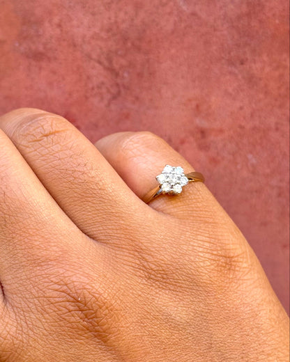 0.33-Carat Diamond Daisy Ring "Jonathan"