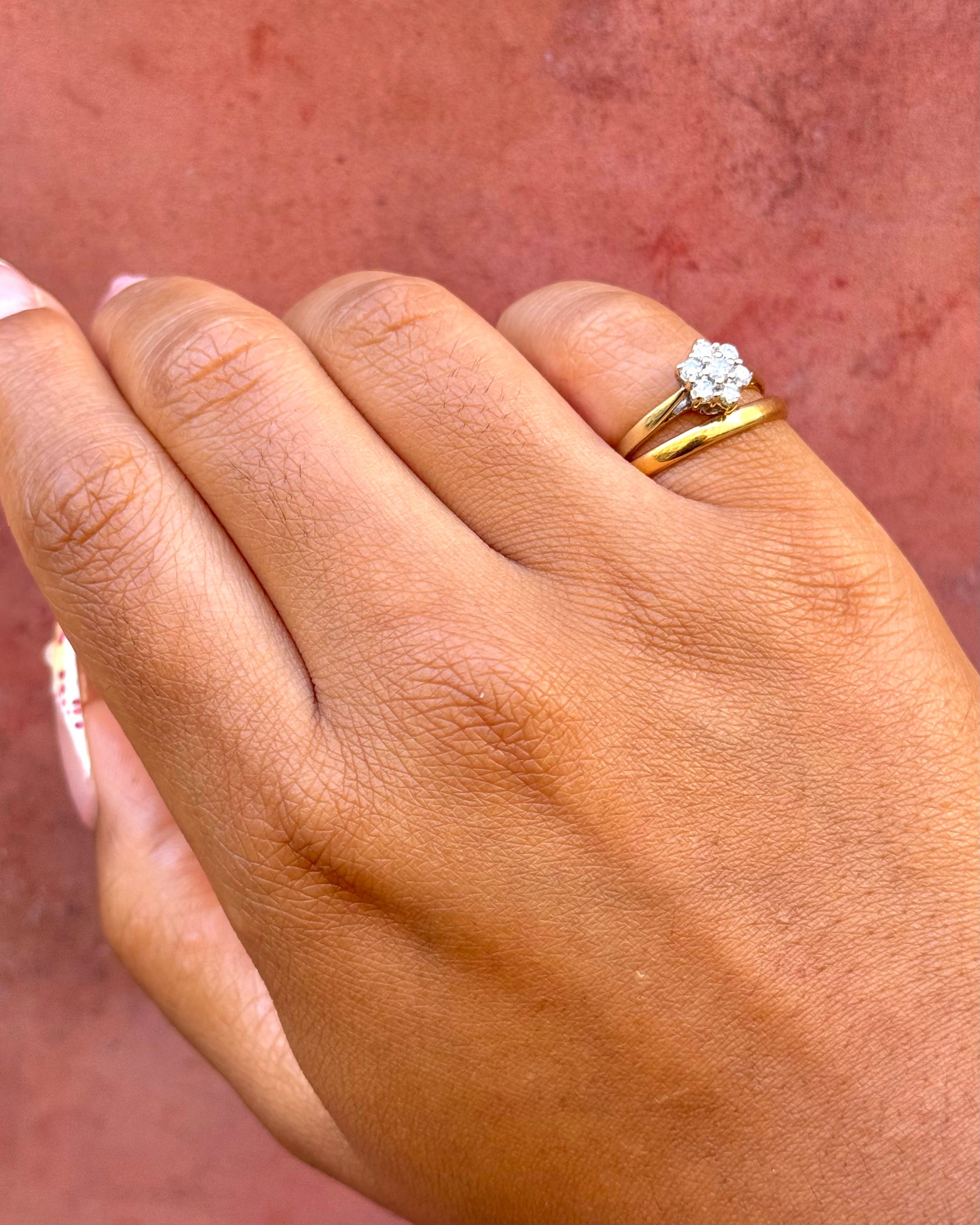 0.33-Carat Diamond Daisy Ring "Jonathan"