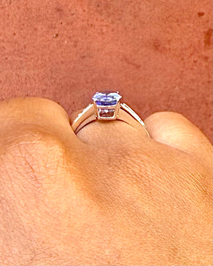 Bague Solitaire Tanzanite 1.80 carat &amp; Diamants 0.29 carat "Polly"