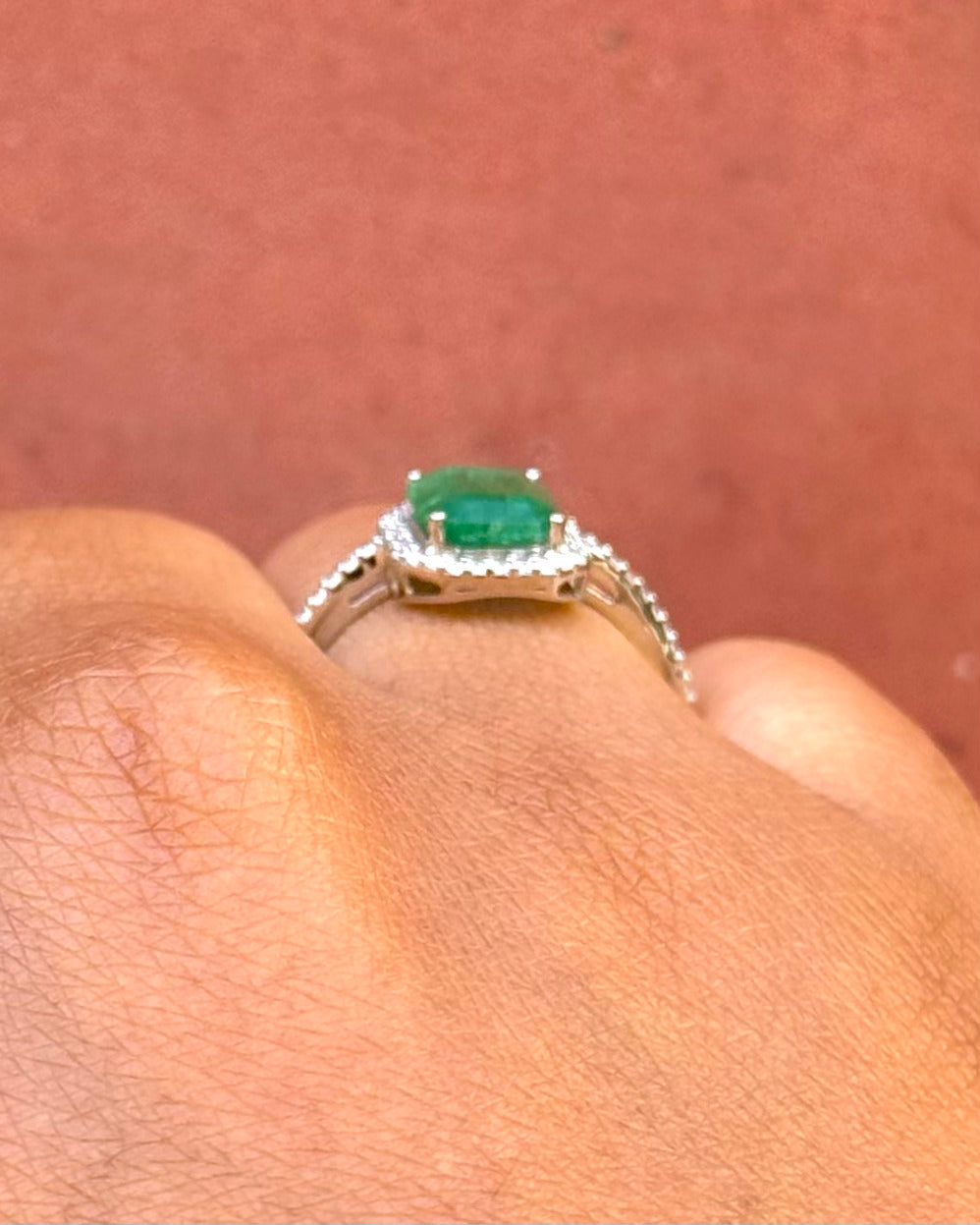 Bague Style Art-Déco Émeraude 1.12 carat &amp; Diamants 0.30 carat "Andressa"