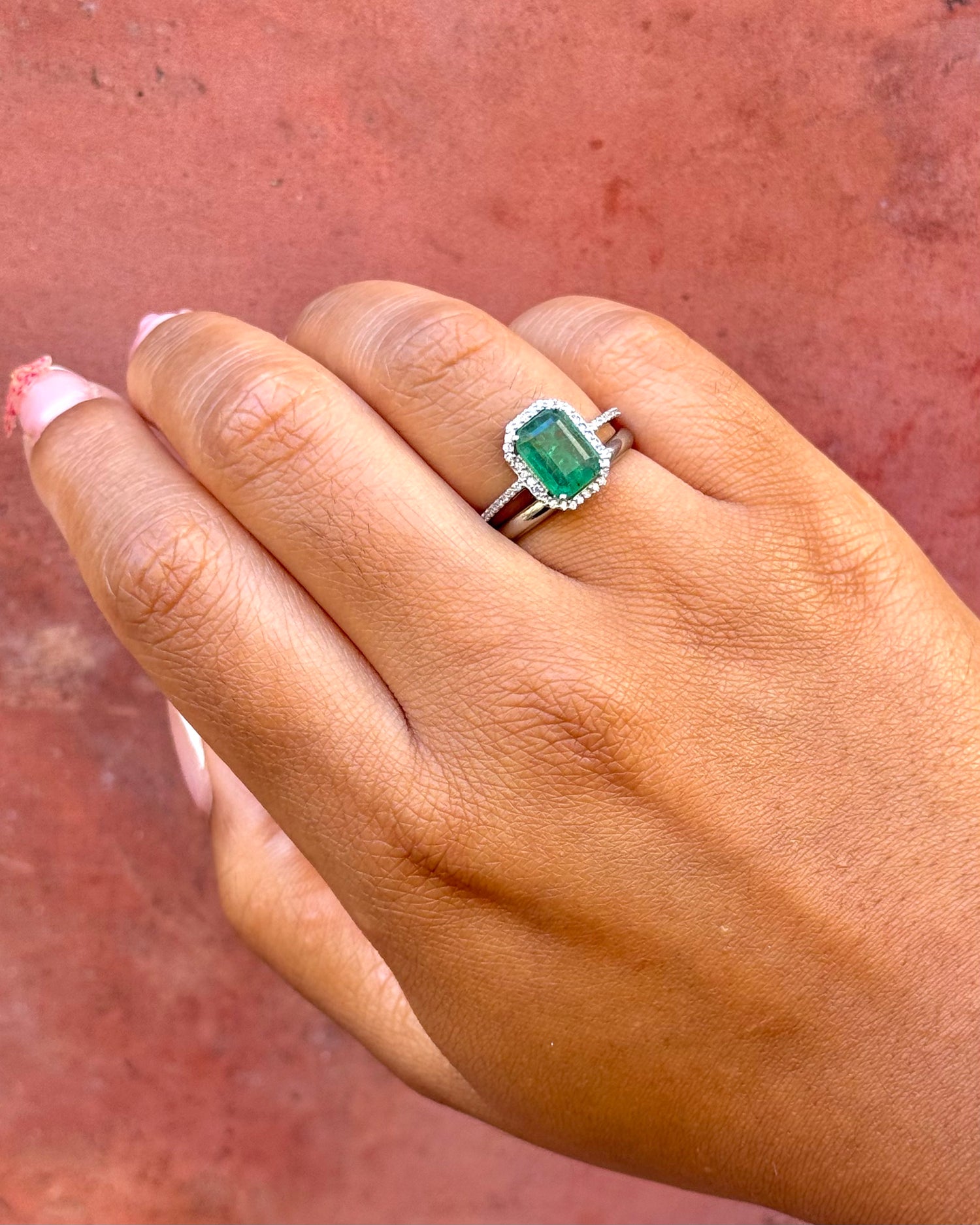 Bague Style Art-Déco Émeraude 1.12 carat &amp; Diamants 0.30 carat "Andressa"